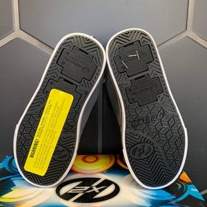 Chaussures Heelys Skate - Taille US Youth 13C - Noir - Modèle 770249 - Neuf En Boîte